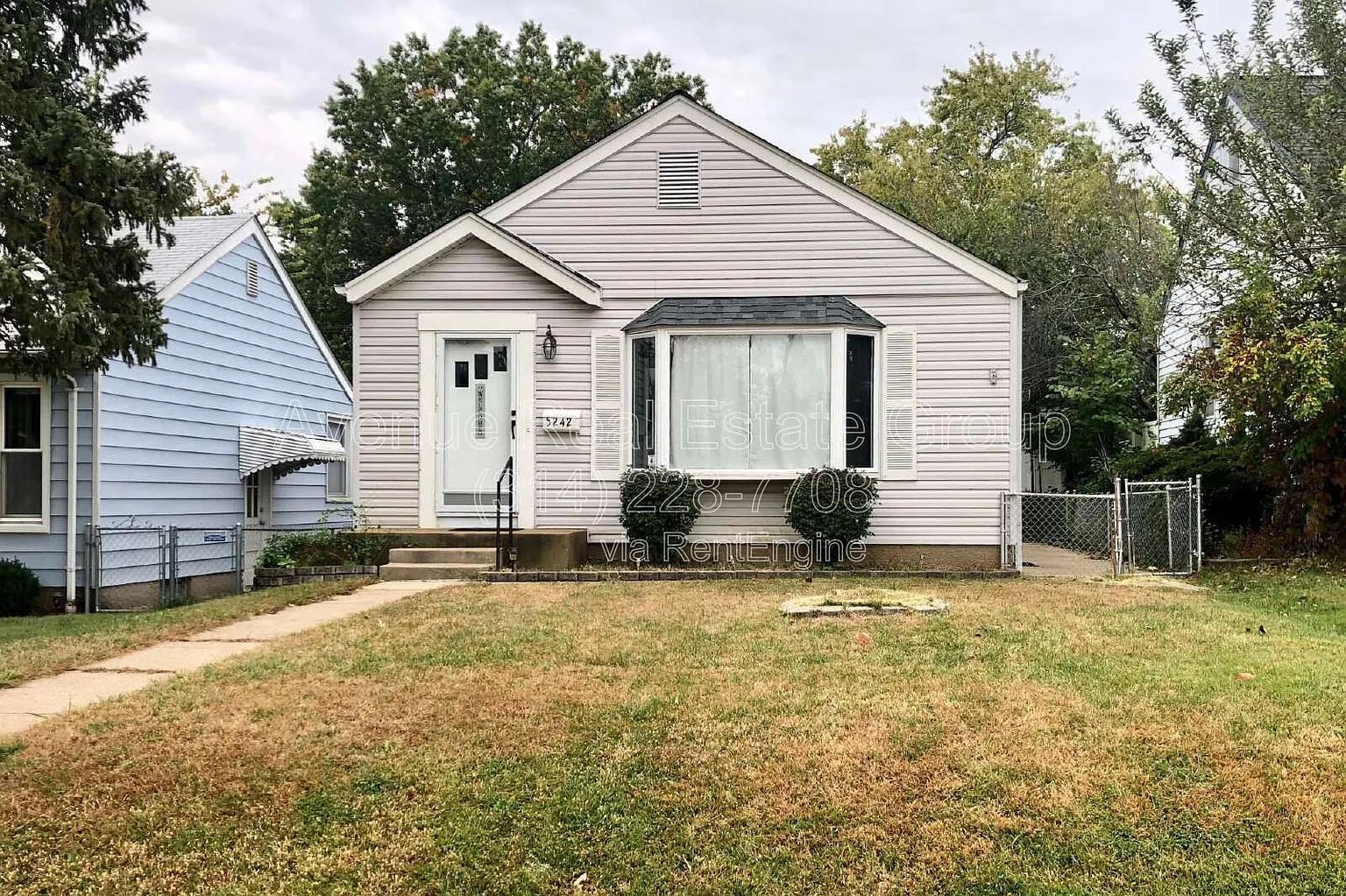 5242 Parker Ave photo 1