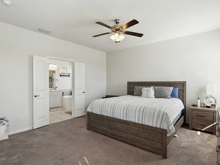 1048 Madelia Ave — Photo 23