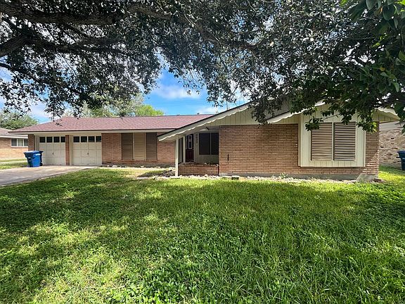 2nd image of 4622 Janssen Dr