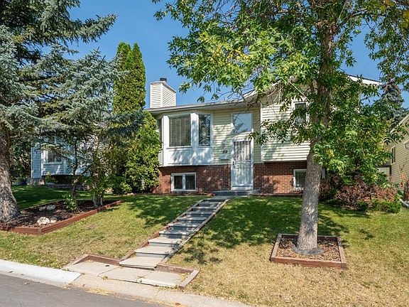3rd image of 59 SE Macewan Park Rd NW