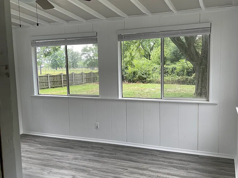 6547 New Albany Condit Rd — Photo 9
