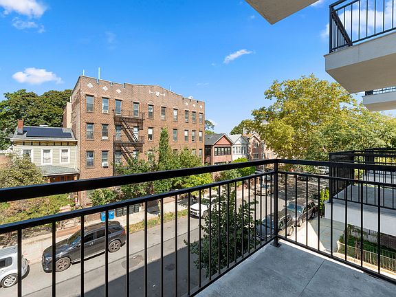 3rd image of 310 Fenimore St Floor 2