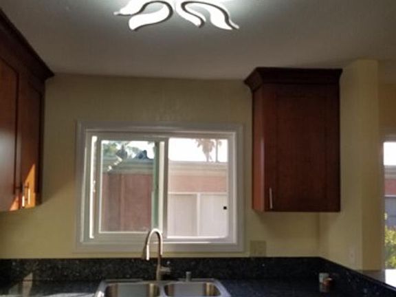 2nd image of 1631 Pentecost Way Unit 6