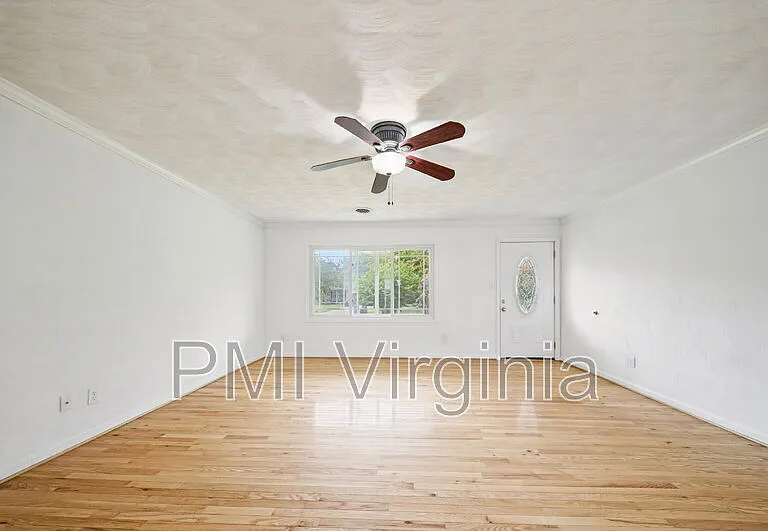 5389 Susquehanna Dr — Photo 8