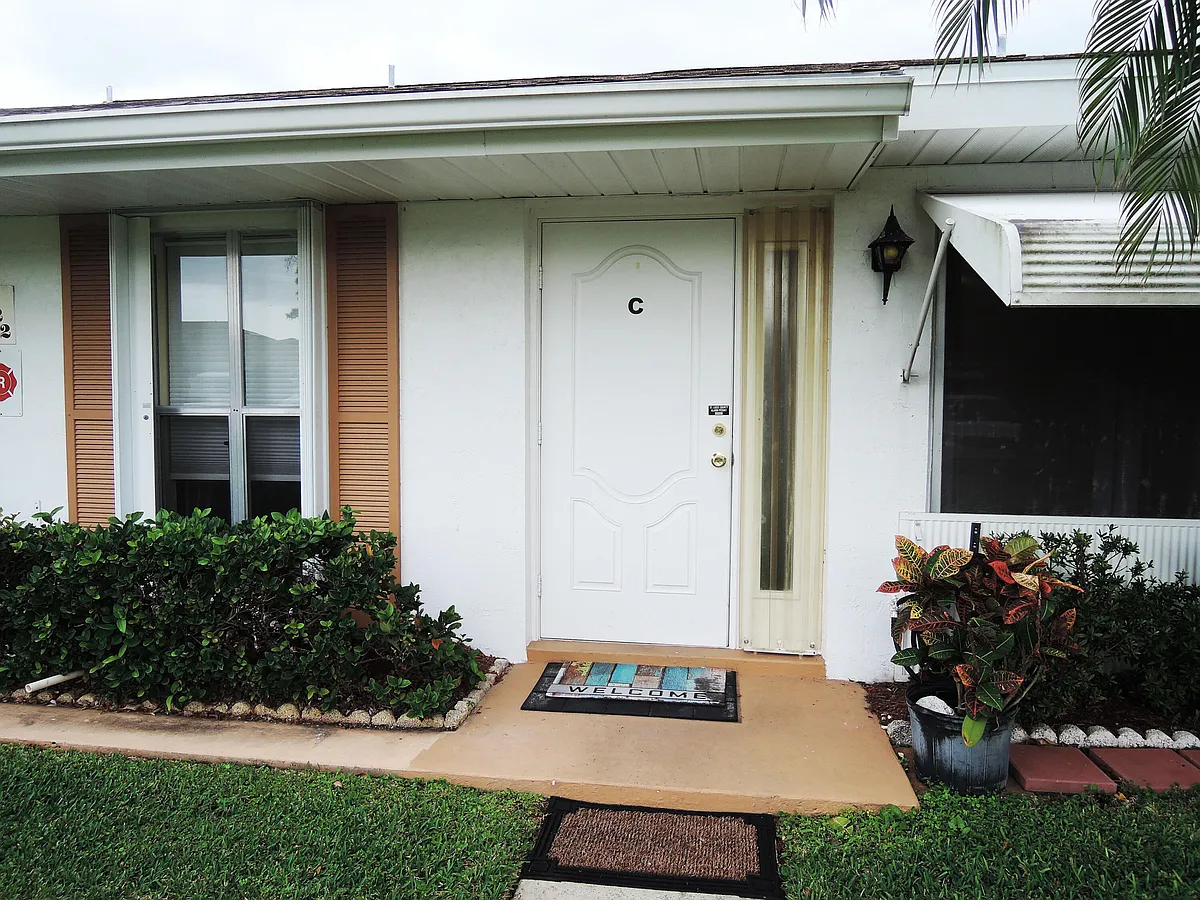 Building Photo - 322 Colony Ln #C