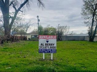 7069 Inkster Rd, Garden City, MI 48135