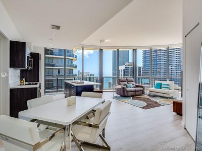 55 SW 9th St #Lph4303, Miami, FL, 33130