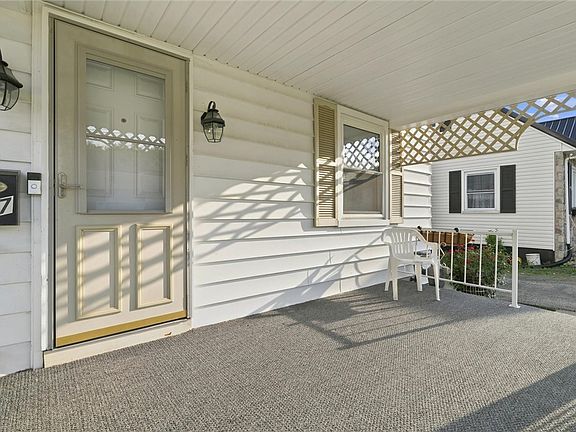 3rd image of 207 Westwood Ave