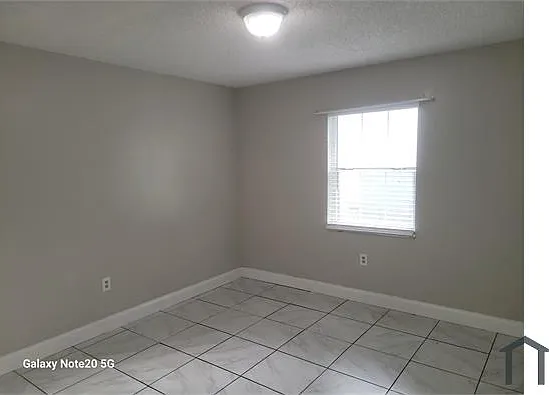 1015 Beecher St #1 — Photo 7