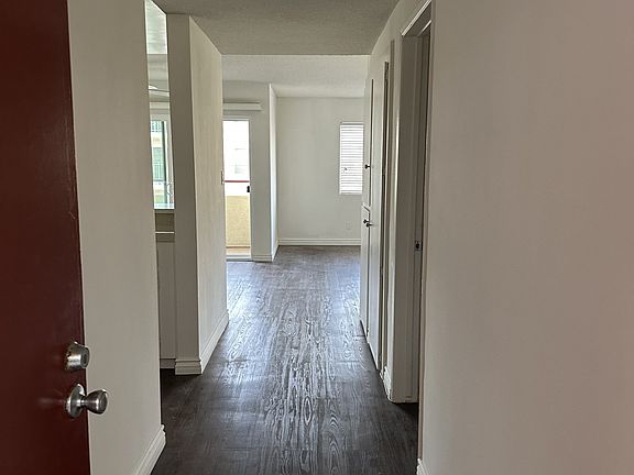 3rd image of 530 Esplanade #A99b70b3d