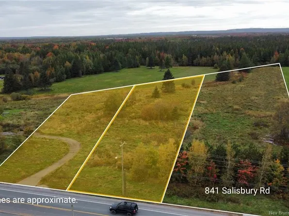 841 Salisbury Rd, Moncton, NB E1E 1C4