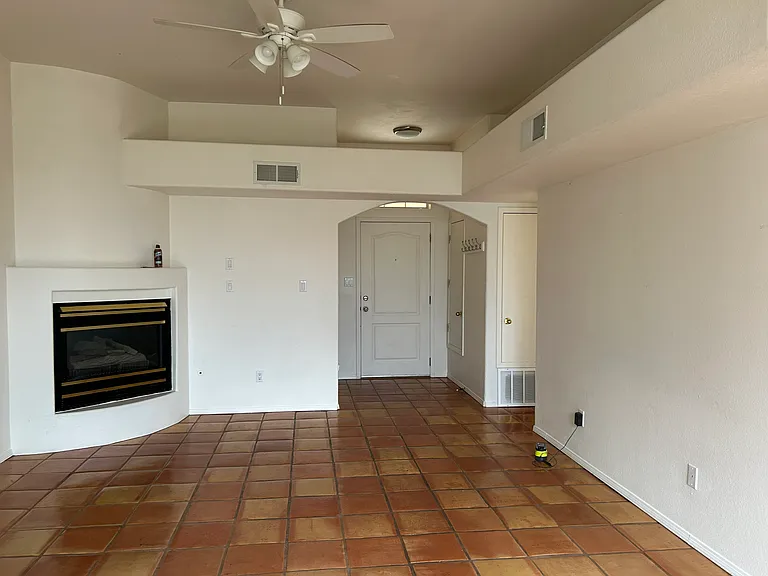 4308 Calle Guillermo — Photo 2
