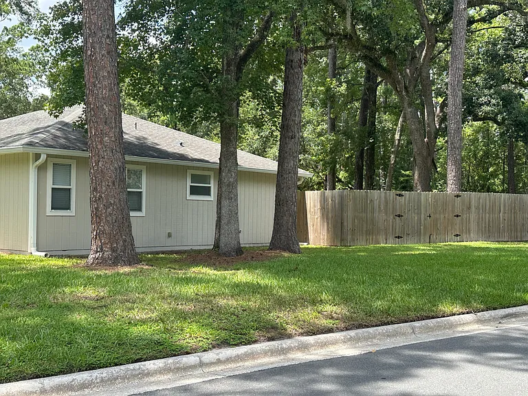 2932 NW 41st Pl — Photo 18
