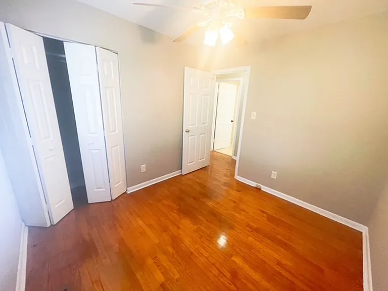 1708 Saint Augustine Ave — Photo 11