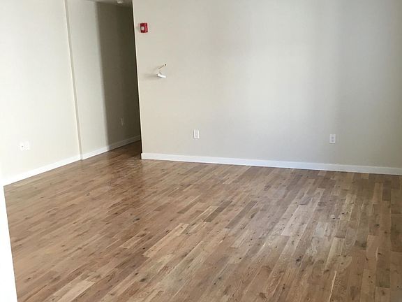 Spacious Bright Living Room
