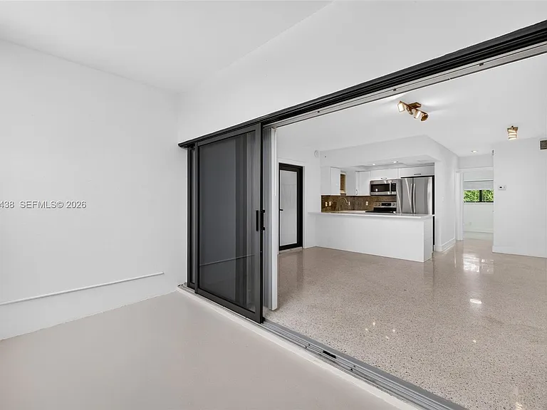 2190 NE 51st Ct #105 — Photo 22