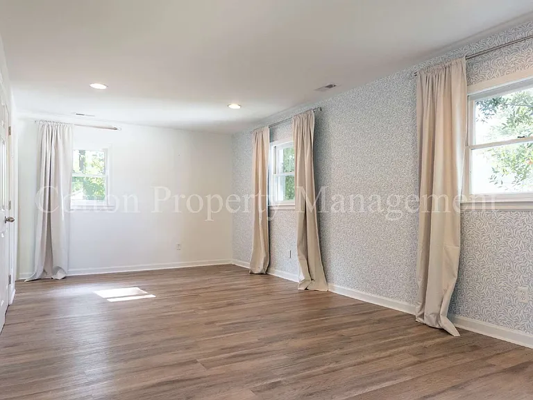 824 Haymarket Ln — Photo 21