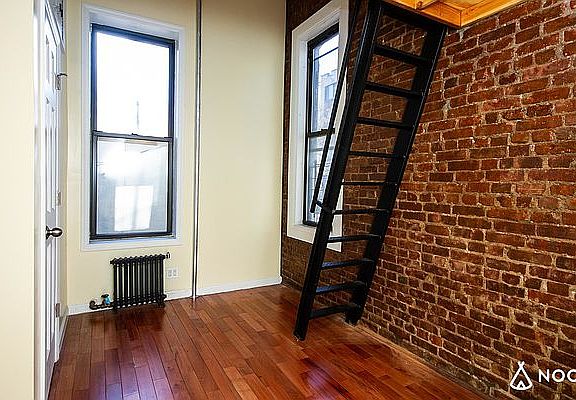 4th image of 270 Irving Ave APT 1R
