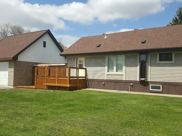 123 Spruce Ave S, Thief River Falls, MN 56701