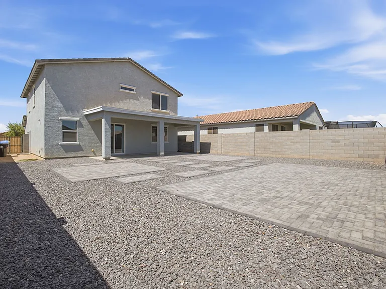 17851 W Daley Ln — Photo 31