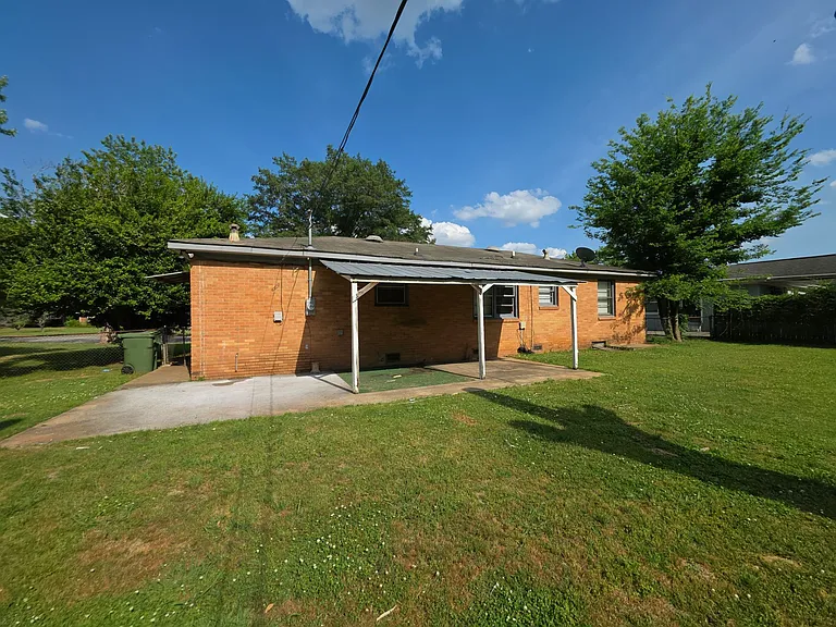 3902 Harwood Ave SW — Photo 12