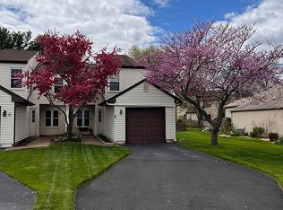 8 Kern Dr, Perkasie, PA 18944