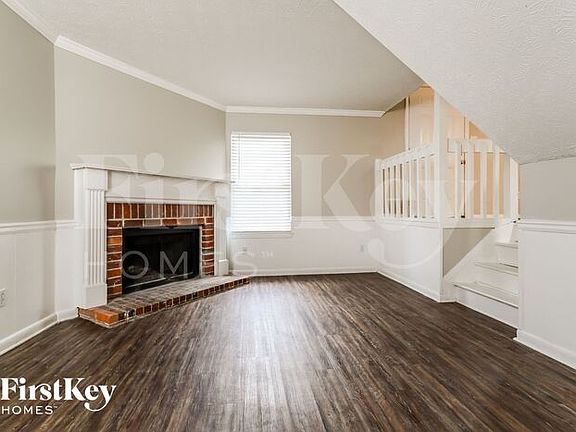 2nd image of 3848 Dakota Ct