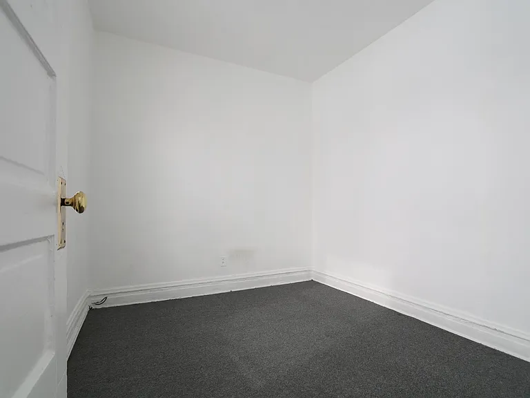 1st bedroom