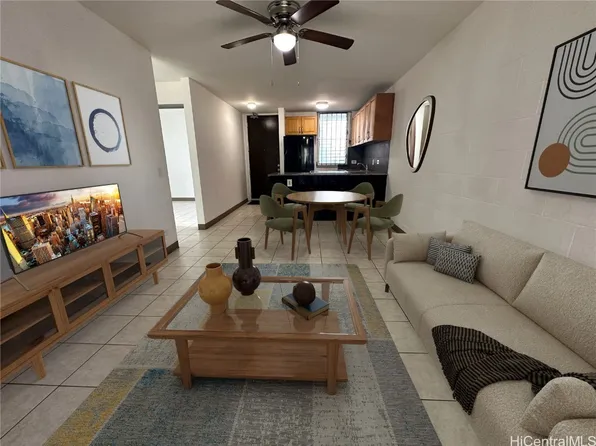 750 Kanoa St APT 204, Honolulu, HI 96817