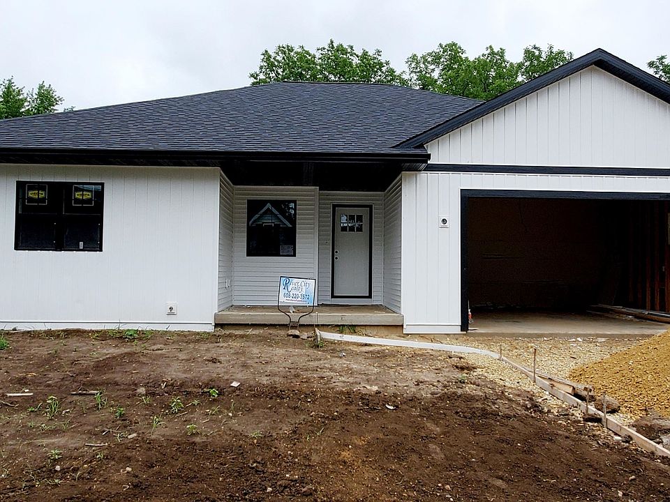 1st image of 205 Bonnie Ln