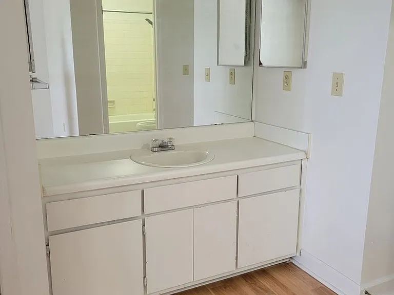 210 Appleby Dr #220 — Photo 7
