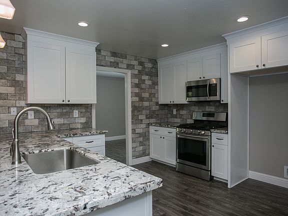 3rd image of 6125 Kifisia Way