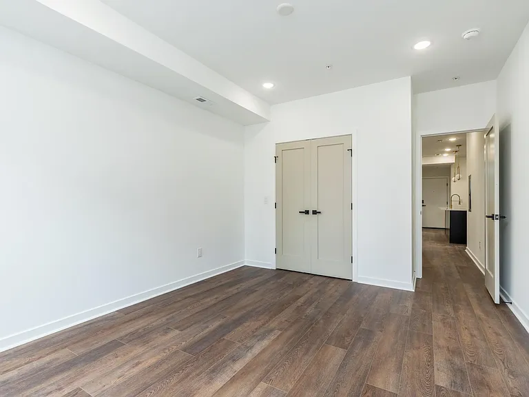 608 S American St #7 — Photo 14