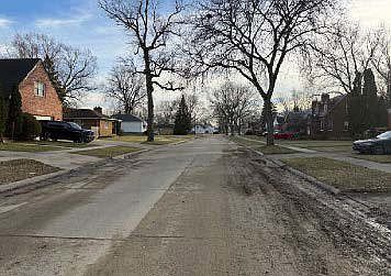 5th image of 23069 Firwood Ave