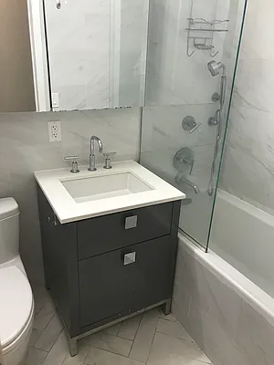 Rented by UES Management | media 7