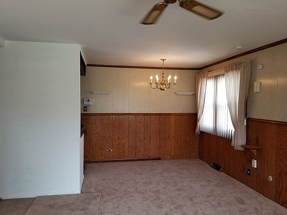 3rd image of 14824 Palmer Ave