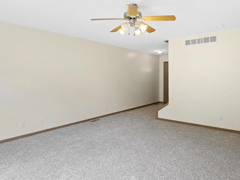 Pebblebrook Apartments — Photo 36