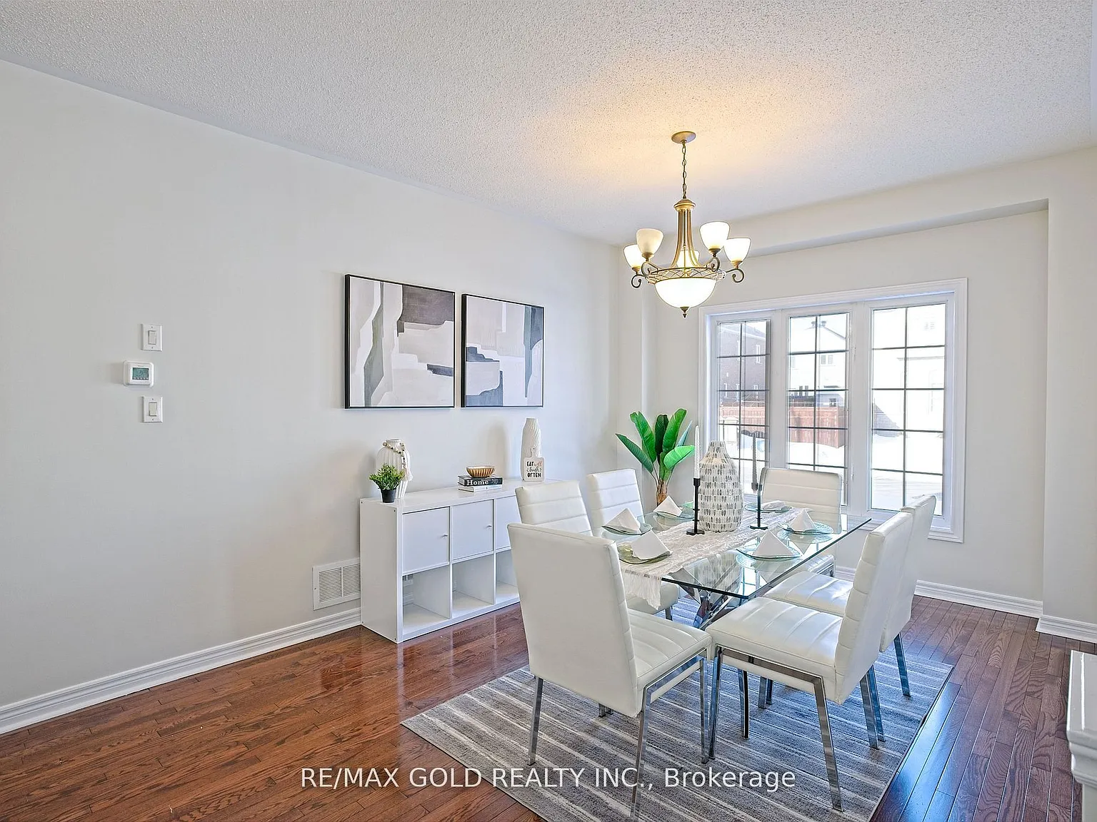 6 bed, $4,299 — Photo 4