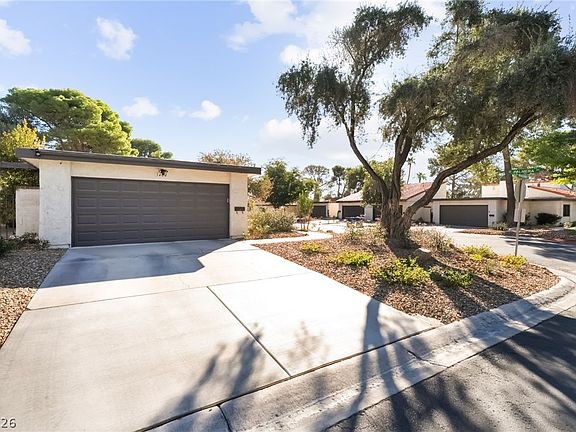 2nd image of 3464 Manzano Cir