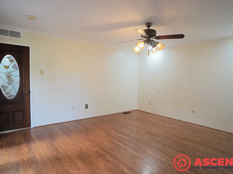 7932 Stine Rd — Photo 18
