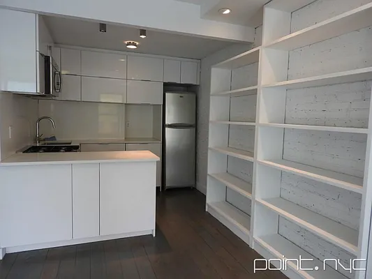 Rented by Point NYC | media 31