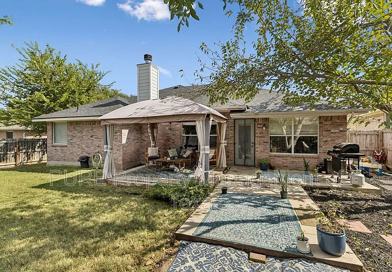 2412 Chestnut Path — Photo 22