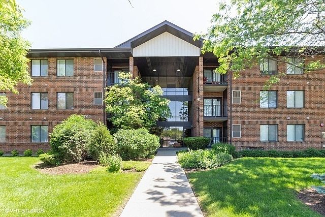 1st image of 5703 S Cass Ave APT 201