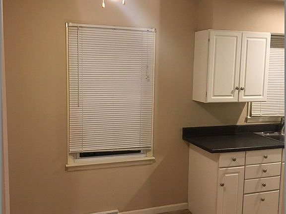 5th image of 7405 Appleton Ave