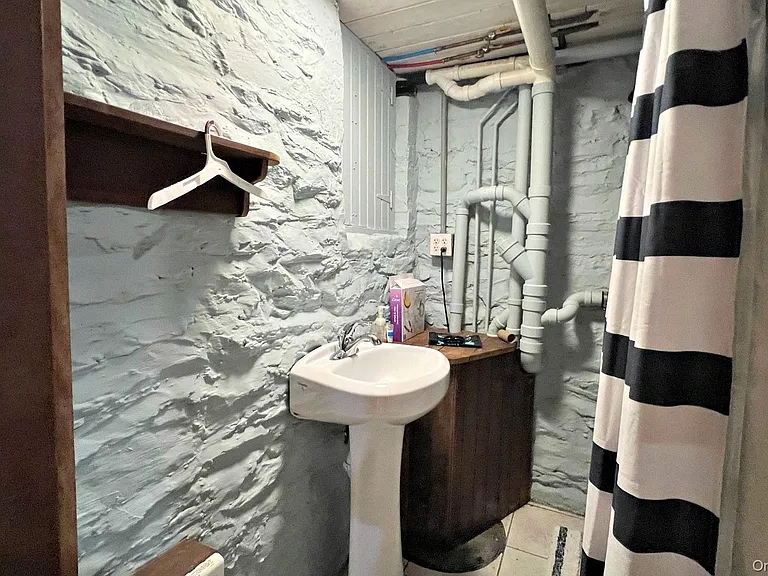 2293 Route 9G — Photo 17