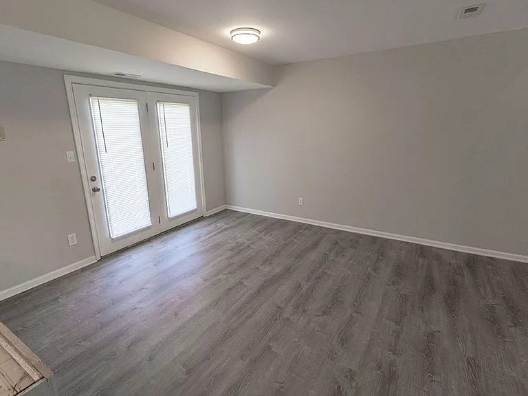 1923 Mirtle Grove Ct — Photo 5