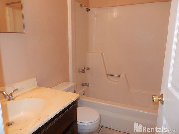 4th image of 4442 N 22nd Dr APT 1