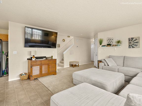 4th image of 1515 NE Herrold Ct