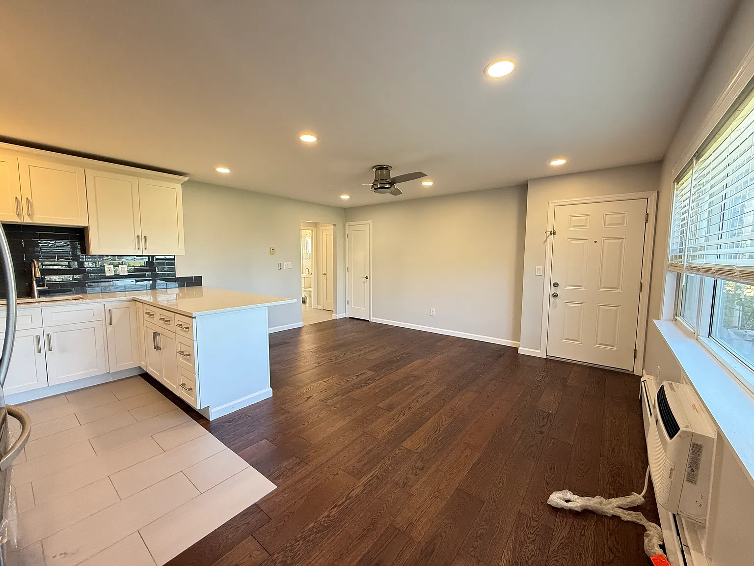 1 bed, 608 sqft, $1,895 — Photo 2