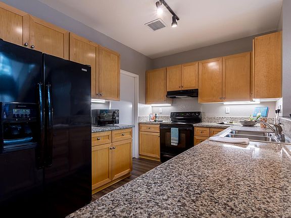 5th image of 400 N 1st St APT 102